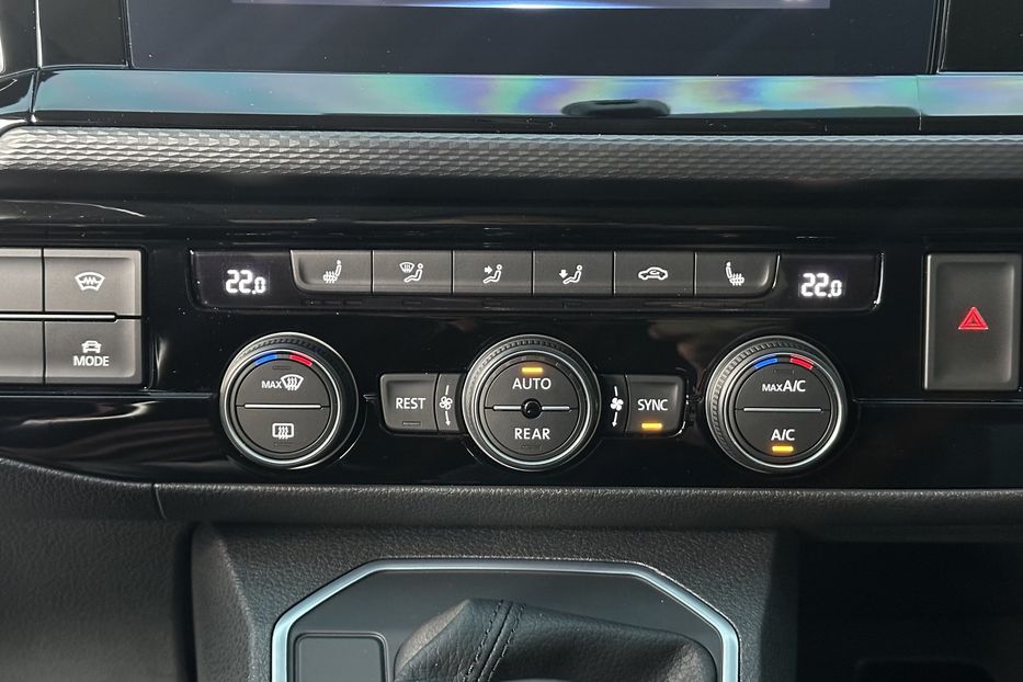 Продам Volkswagen Multivan 2024 года в Киеве