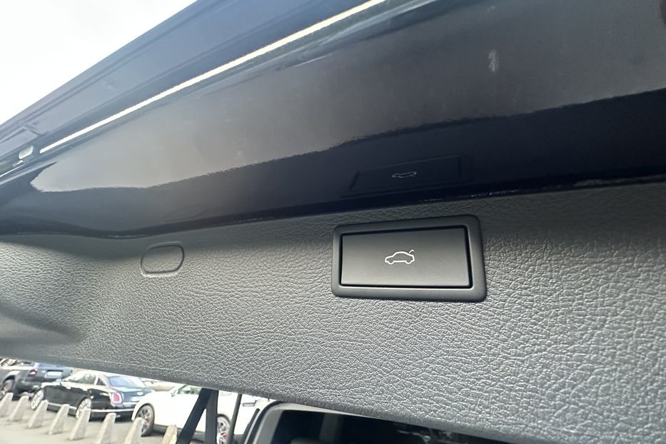 Продам Volkswagen Multivan 2024 года в Киеве