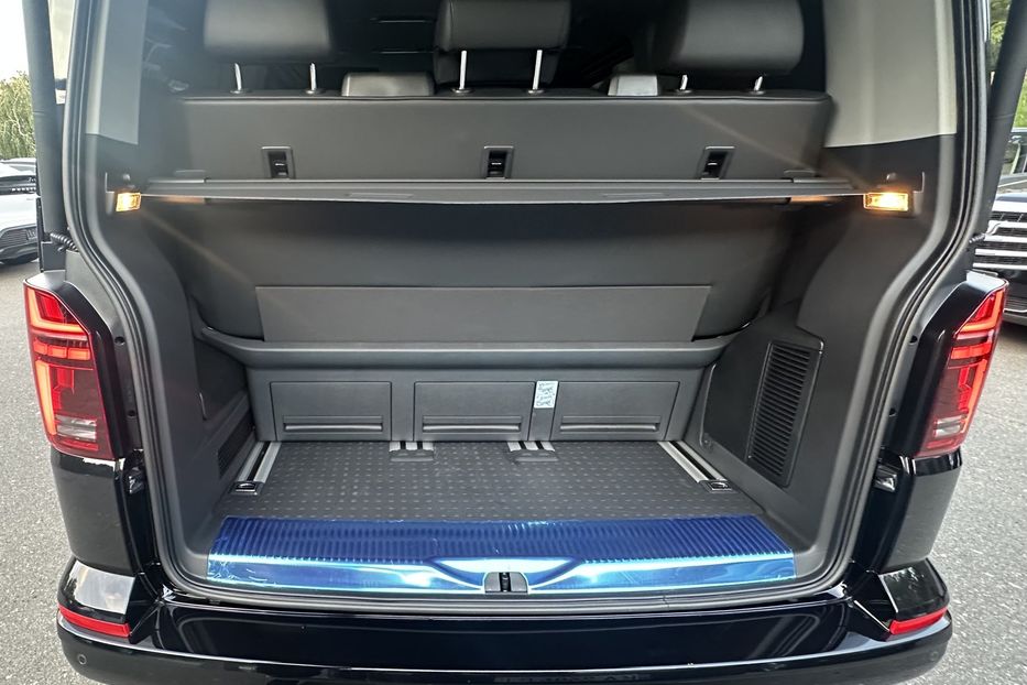 Продам Volkswagen Multivan 2024 года в Киеве