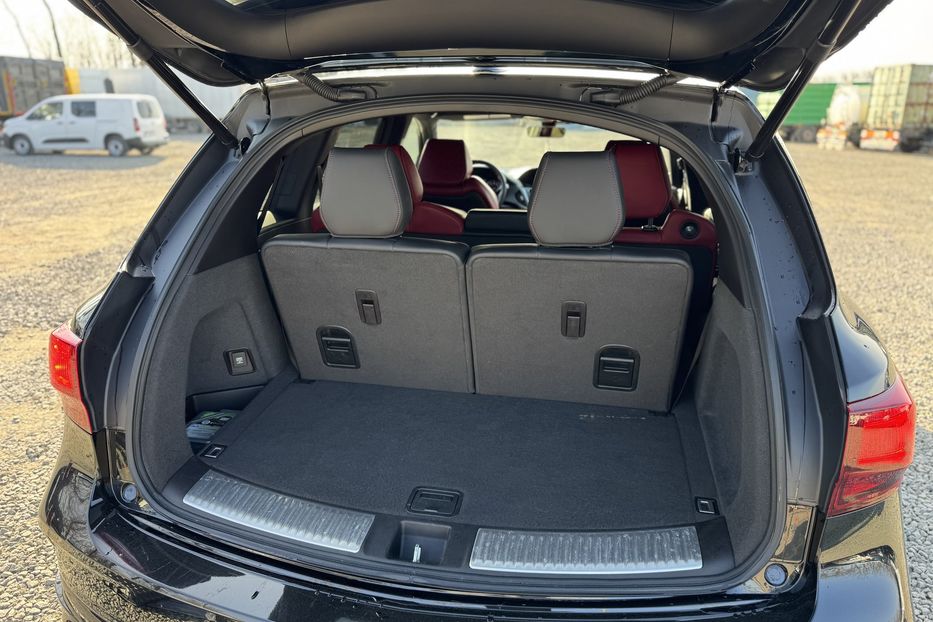 Продам Acura MDX (COMIS) SH+AWD  Aspec 7 місць  2018 года в г. Умань, Черкасская область