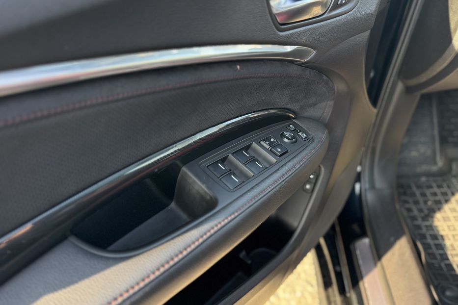 Продам Acura MDX (COMIS) SH+AWD  Aspec 7 місць  2018 года в г. Умань, Черкасская область