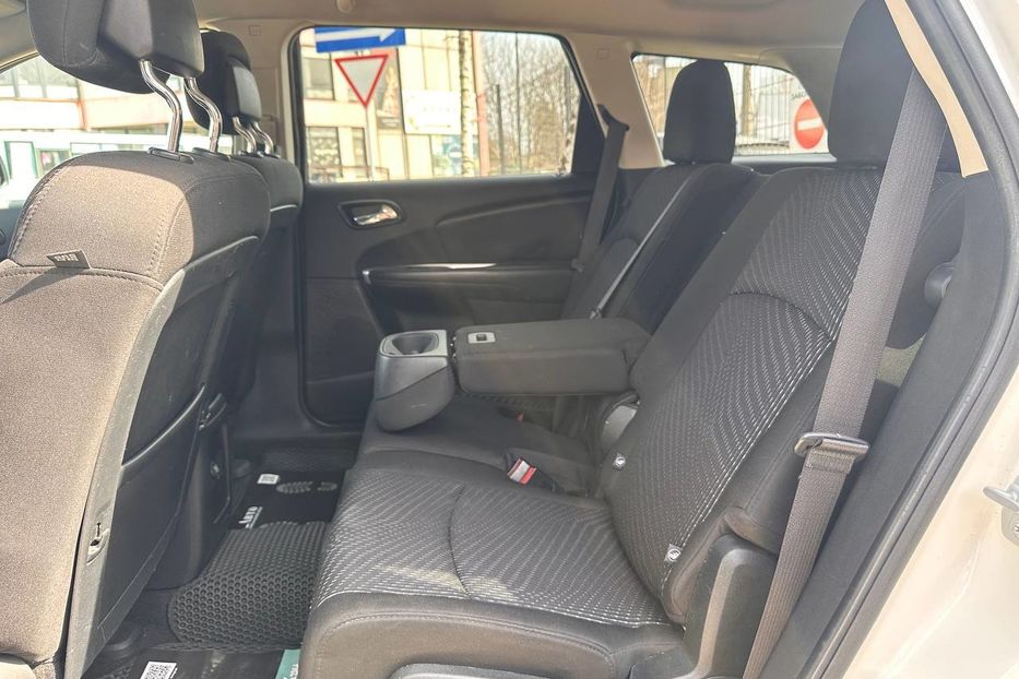 Продам Dodge Journey SXT 2015 года в Черновцах