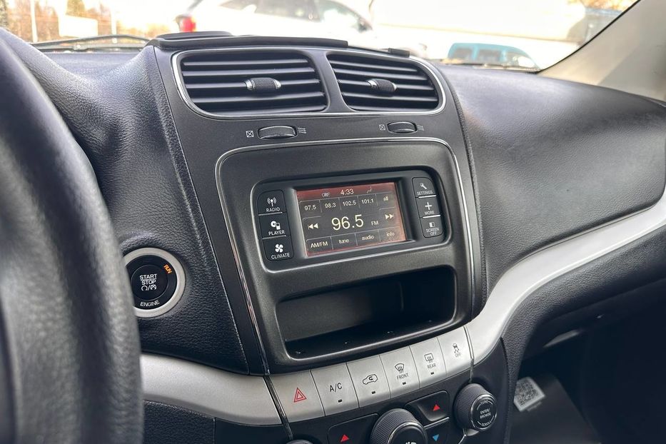 Продам Dodge Journey SXT 2015 года в Черновцах