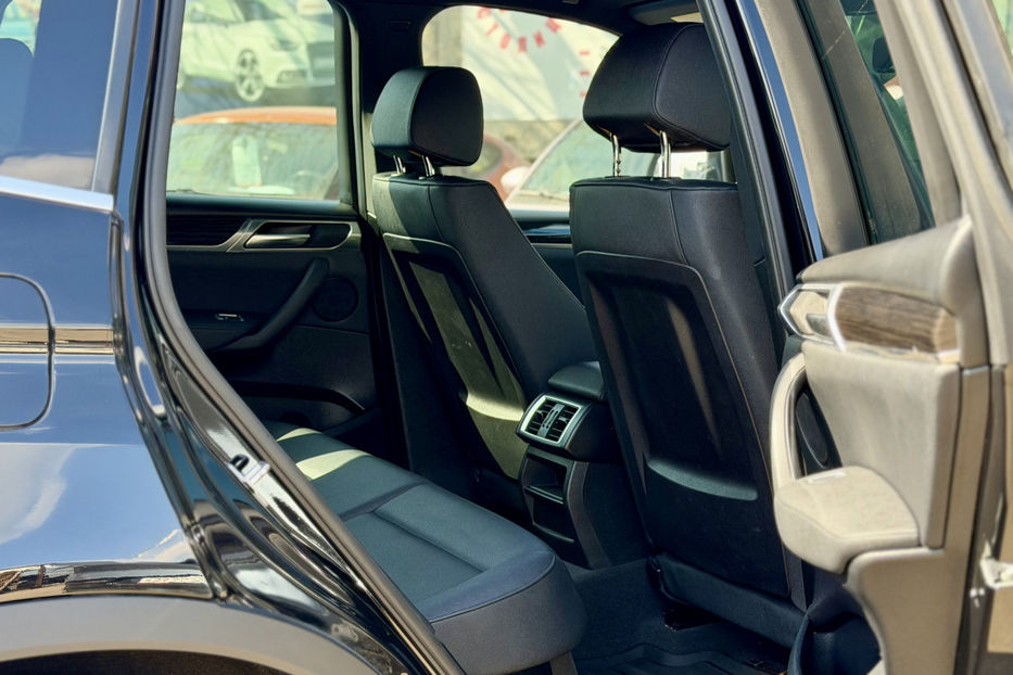 Продам BMW X3 20d AT (190 к.с.) xDrive 2016 года в Киеве