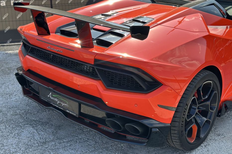 Продам Lamborghini Huracan Spyder  2017 года в Киеве