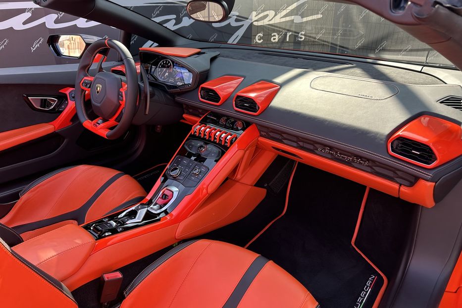 Продам Lamborghini Huracan Spyder  2017 года в Киеве
