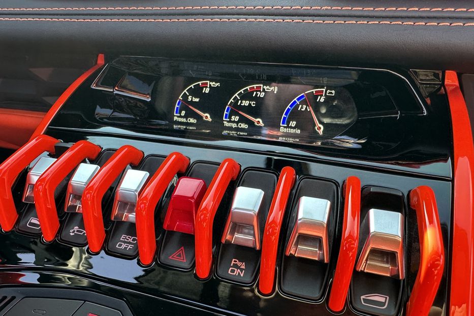 Продам Lamborghini Huracan Spyder  2017 года в Киеве