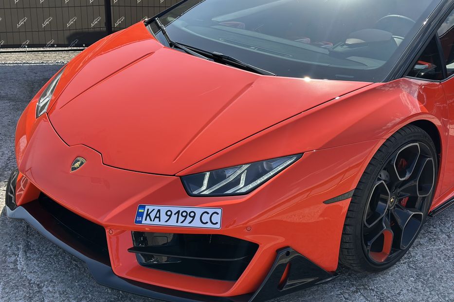 Продам Lamborghini Huracan Spyder  2017 года в Киеве