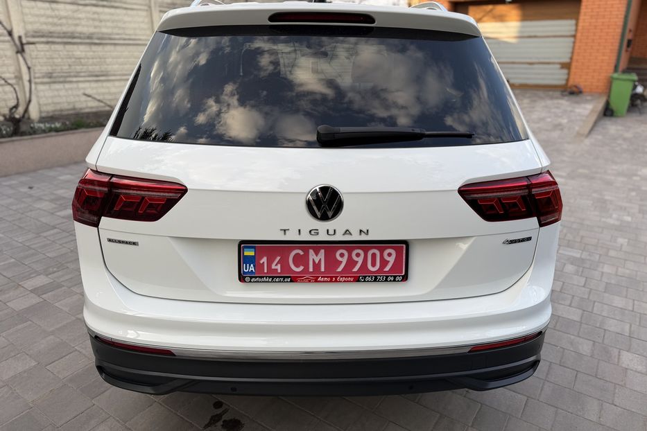 Продам Volkswagen Tiguan Allspace Life 4Motion 2022 года в Житомире