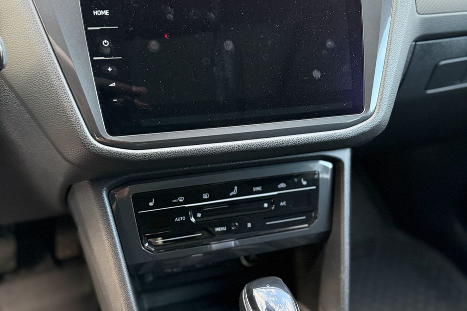 Продам Volkswagen Tiguan Allspace Life 4Motion 2022 года в Житомире