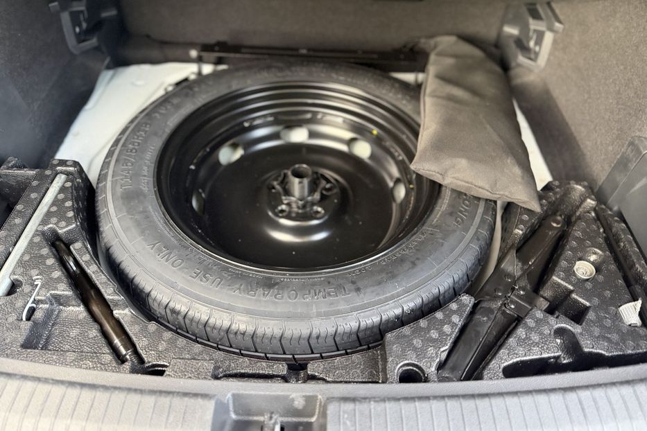 Продам Volkswagen Tiguan Allspace Life 4Motion 2022 года в Житомире