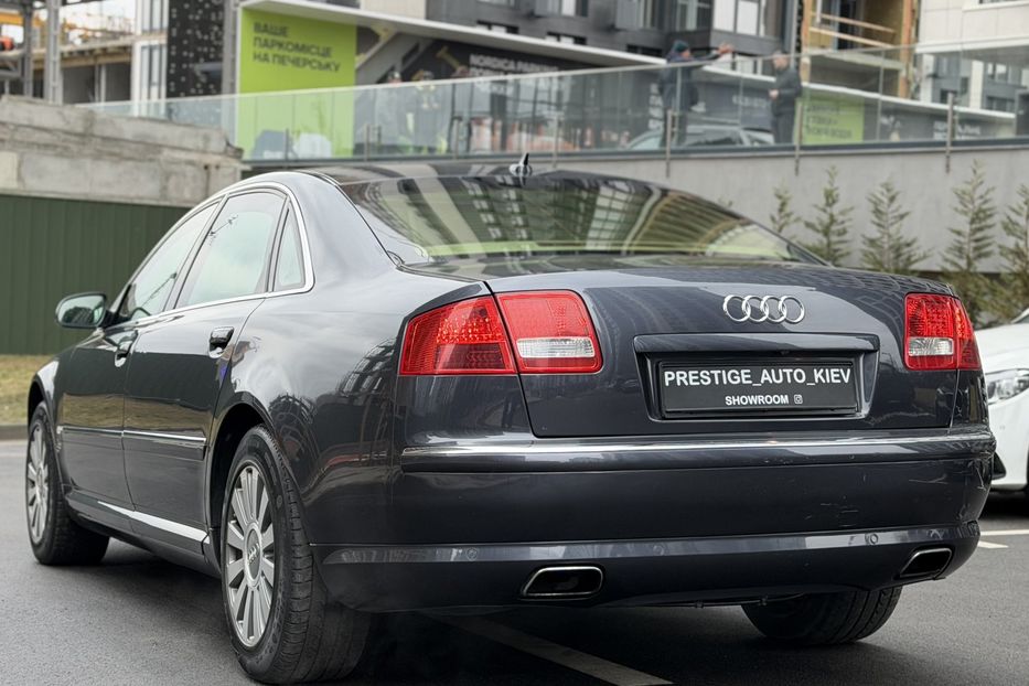 Продам Audi A8 6.0 Long Guard 2006 года в Киеве