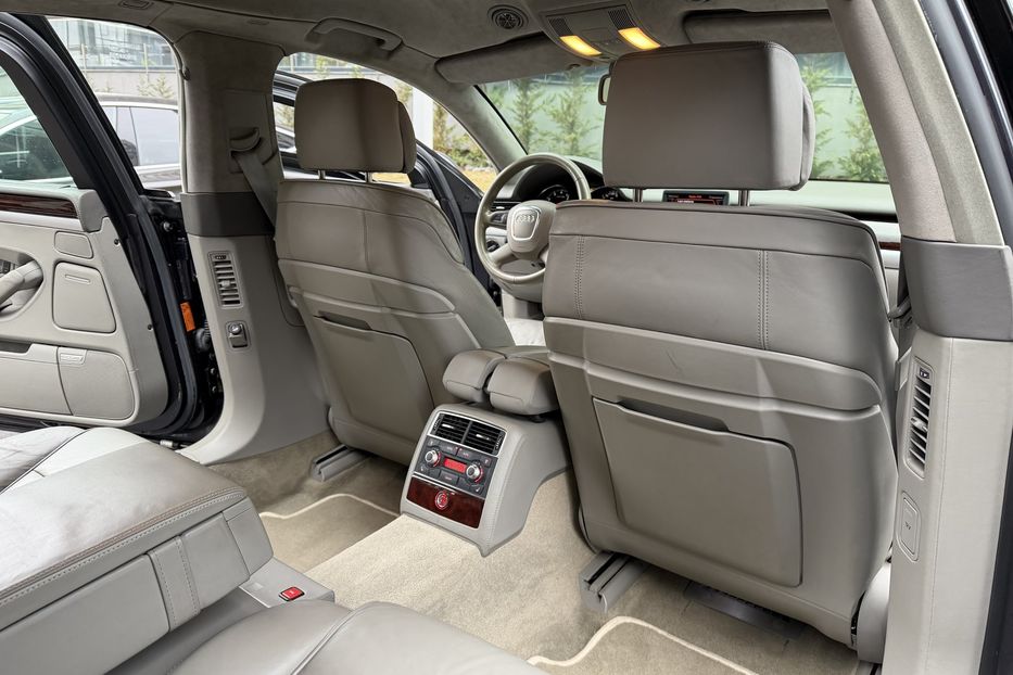 Продам Audi A8 6.0 Long Guard 2006 года в Киеве