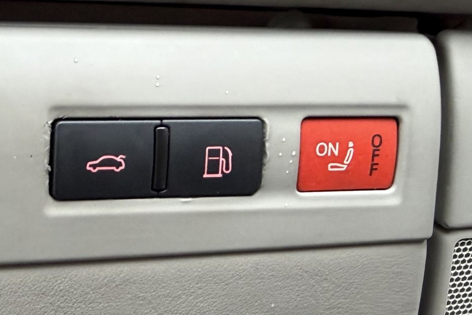 Продам Audi A8 6.0 Long Guard 2006 года в Киеве