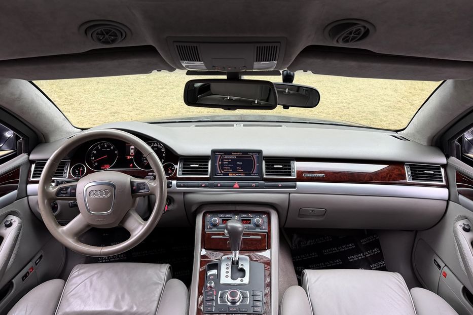 Продам Audi A8 6.0 Long Guard 2006 года в Киеве