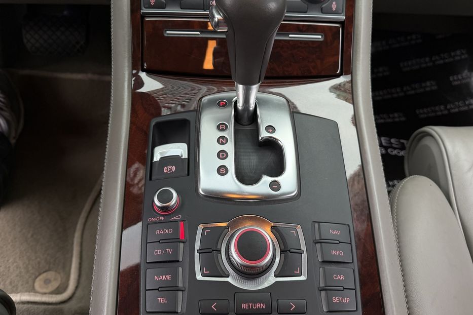 Продам Audi A8 6.0 Long Guard 2006 года в Киеве