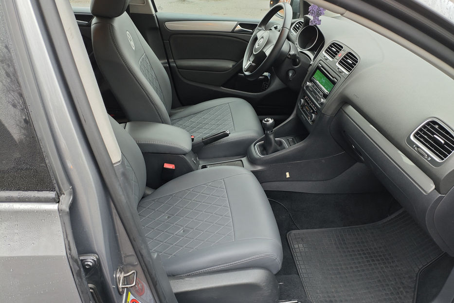 Продам Volkswagen Golf  VI 1.2 TSI MT (105 к.с.) 2012 года в Киеве