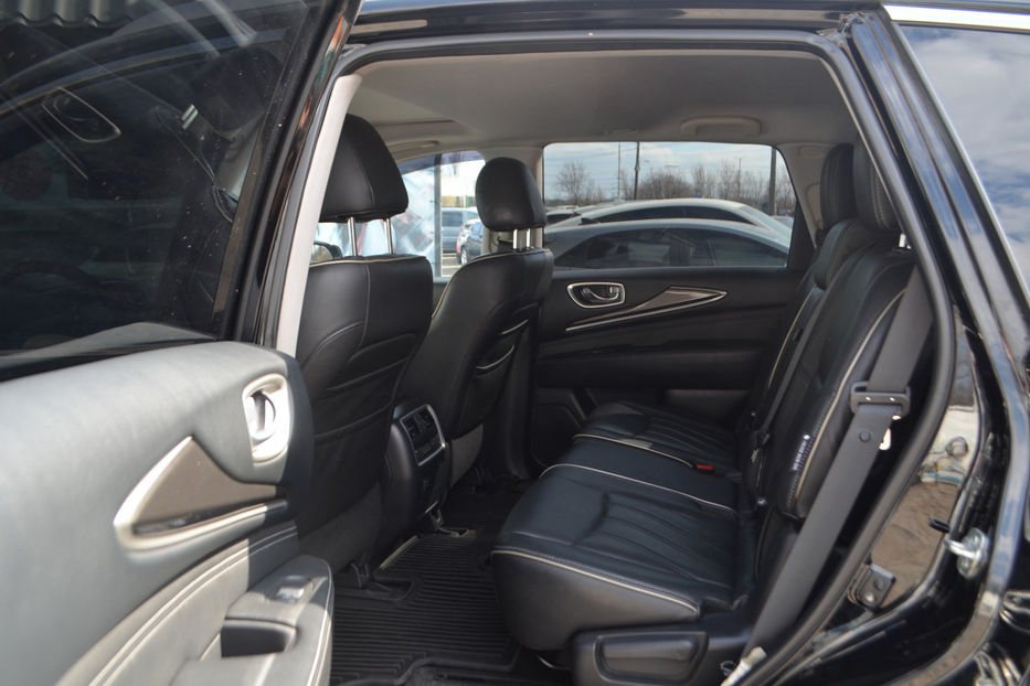 Продам Infiniti QX60 3.5 CVT (282 к.с.) AWD 2018 года в Киеве