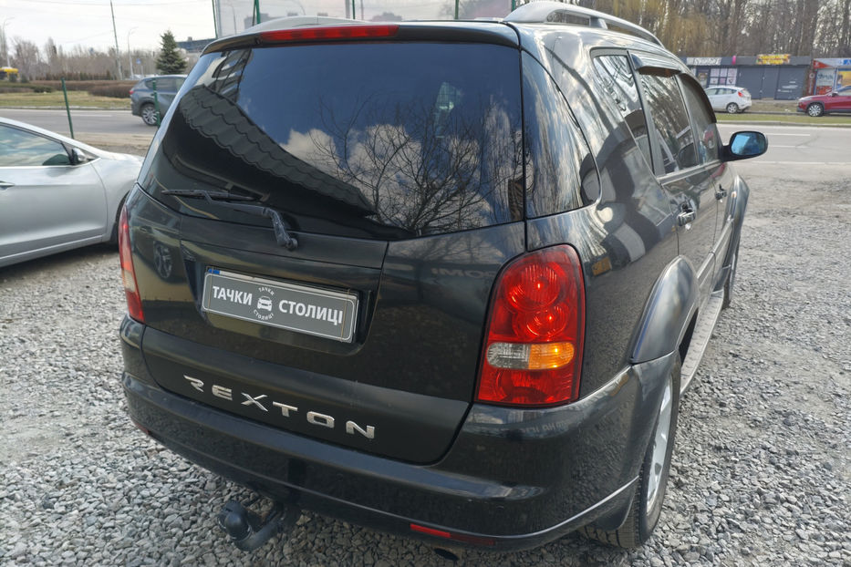 Продам SsangYong Rexton 2.7D AT (187 к.с.)  2006 года в Киеве