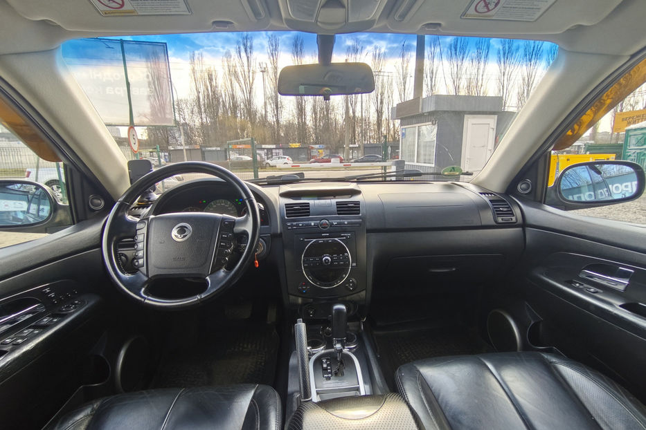 Продам SsangYong Rexton 2.7D AT (187 к.с.)  2006 года в Киеве