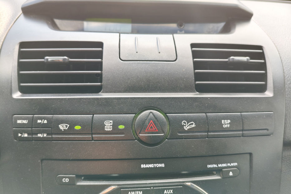 Продам SsangYong Rexton 2.7D AT (187 к.с.)  2006 года в Киеве