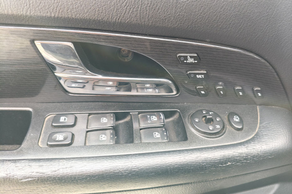 Продам SsangYong Rexton 2.7D AT (187 к.с.)  2006 года в Киеве