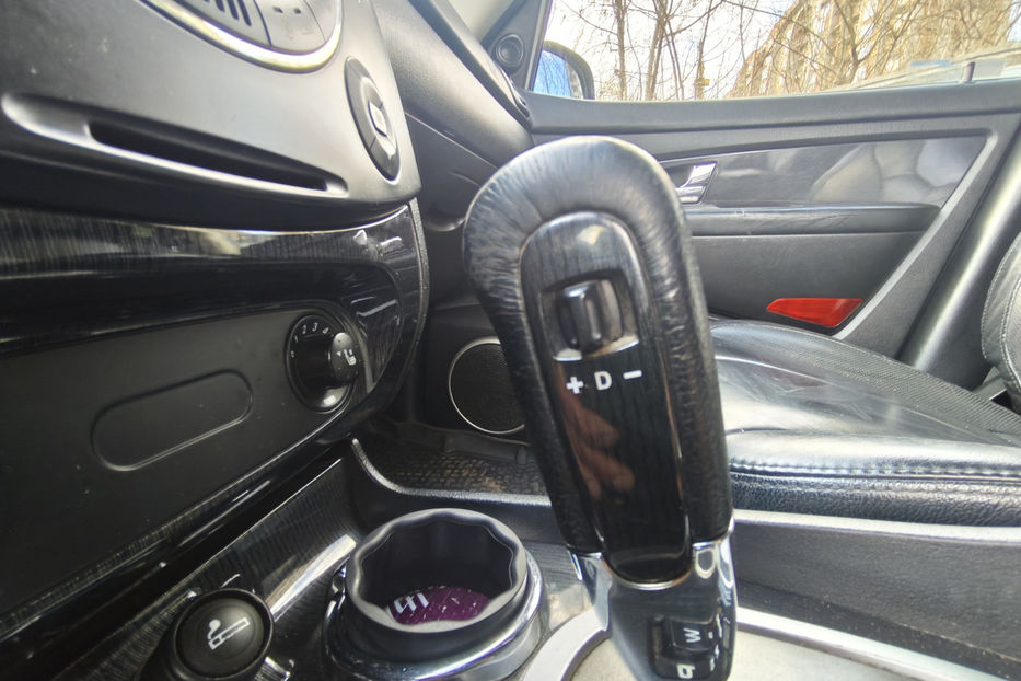 Продам SsangYong Rexton 2.7D AT (187 к.с.)  2006 года в Киеве