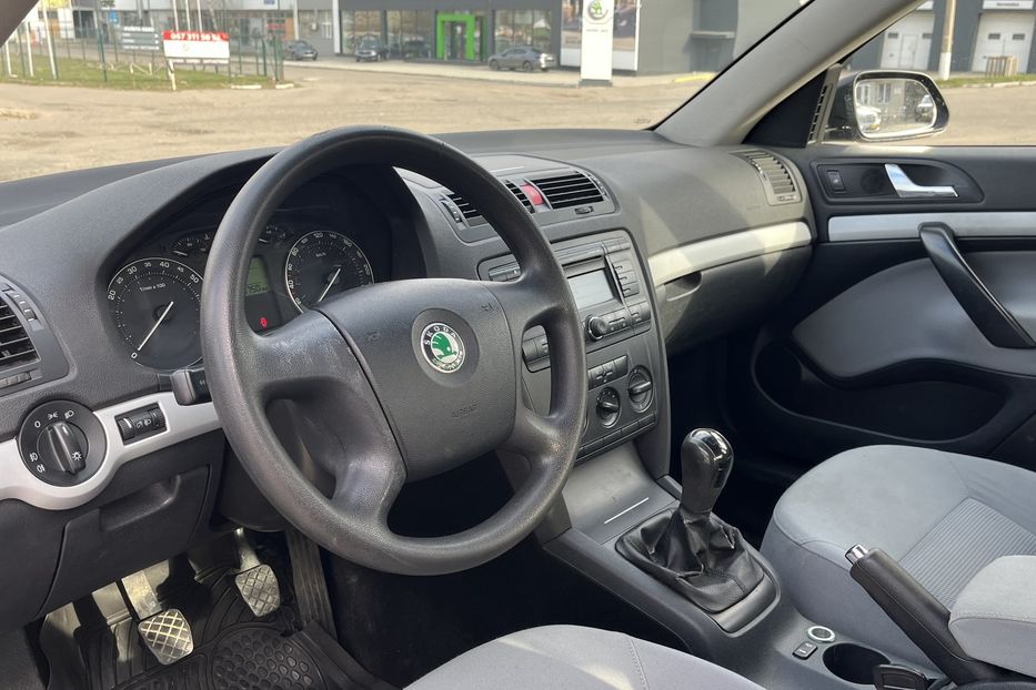 Продам Skoda Octavia A5 1,6 2006 года в Николаеве