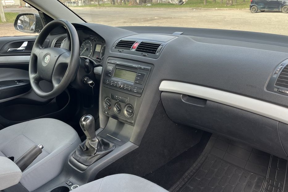 Продам Skoda Octavia A5 1,6 2006 года в Николаеве