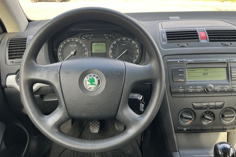 Продам Skoda Octavia A5 1,6 2006 года в Николаеве