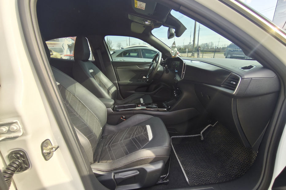 Продам Opel Mokka -e  50 kWh AT (136 к.с.) 2023 года в Киеве