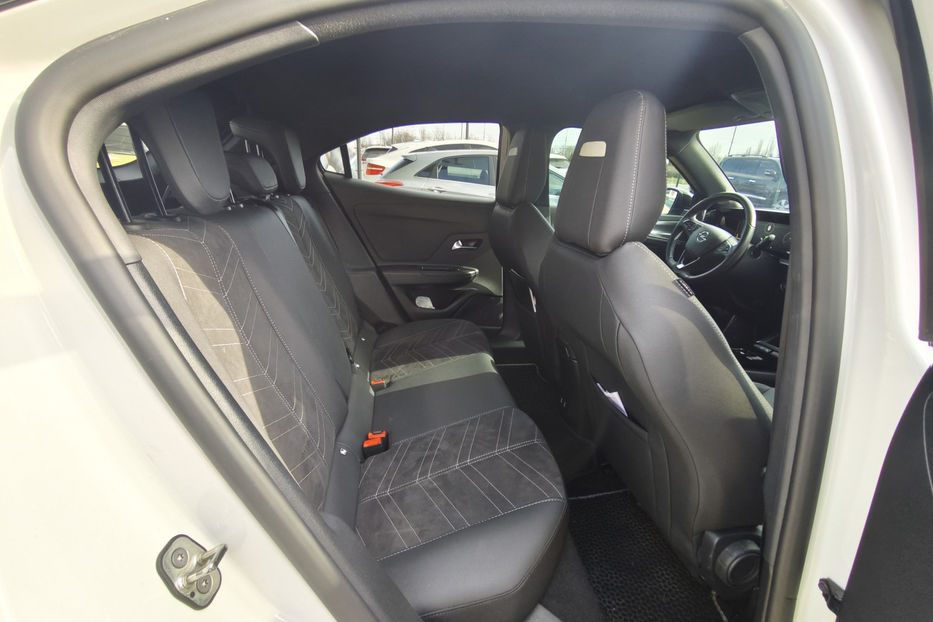 Продам Opel Mokka -e  50 kWh AT (136 к.с.) 2023 года в Киеве