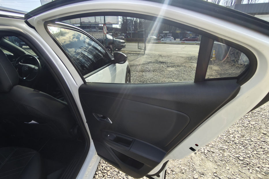 Продам Opel Mokka -e  50 kWh AT (136 к.с.) 2023 года в Киеве