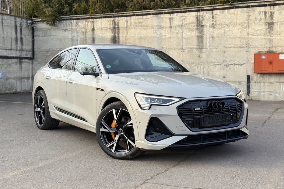Продам Audi E-Tron Sportback 55 S-line Рівне 2021 года в Ровно