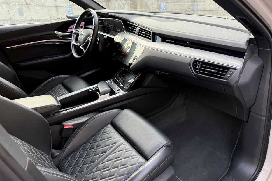 Продам Audi E-Tron Sportback 55 S-line Рівне 2021 года в Ровно
