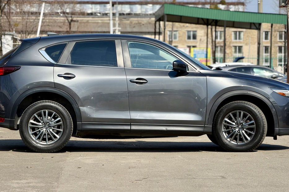 Продам Mazda CX-5 2.2D AT (175 к.с.) 4WD 2017 года в Киеве