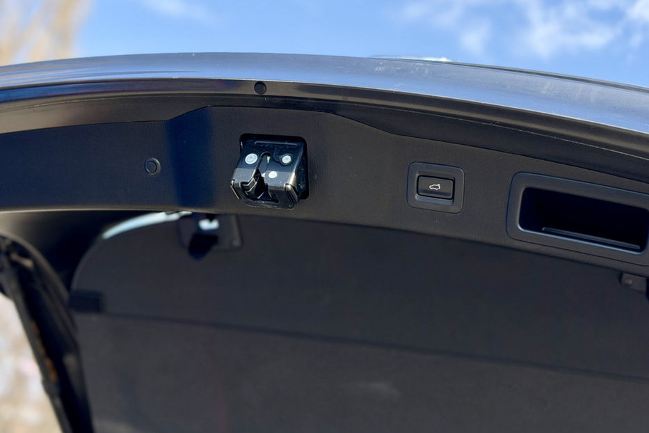 Продам Mazda CX-5 2.2D AT (175 к.с.) 4WD 2017 года в Киеве