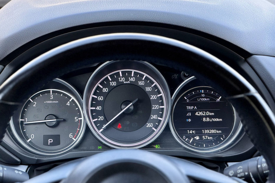 Продам Mazda CX-5 2.2D AT (175 к.с.) 4WD 2018 года в Киеве