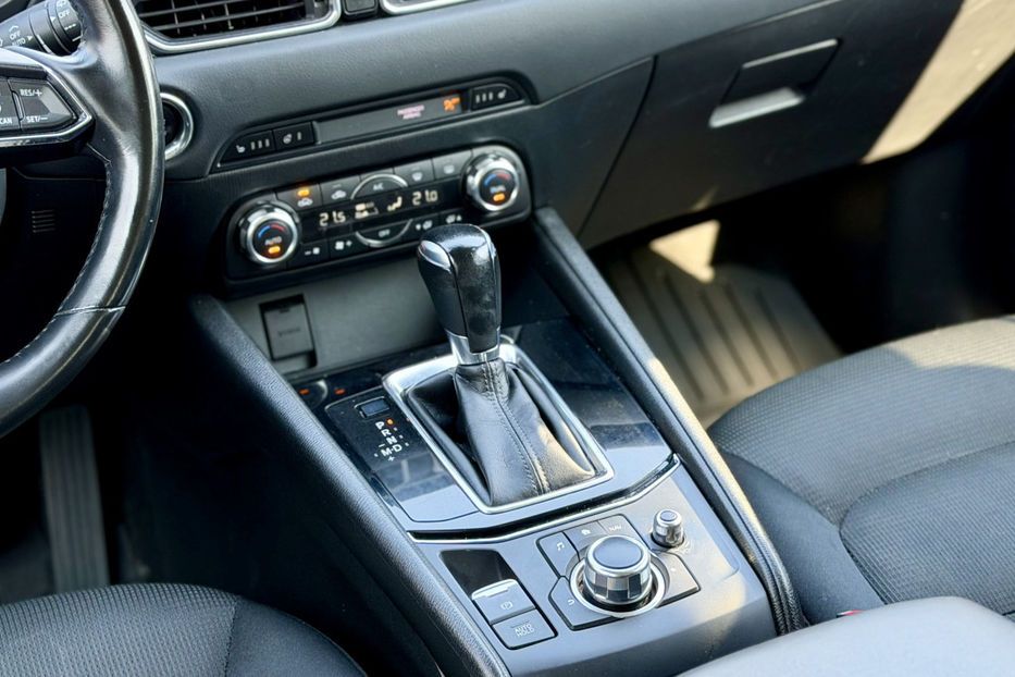 Продам Mazda CX-5 2.2D AT (175 к.с.) 4WD 2018 года в Киеве