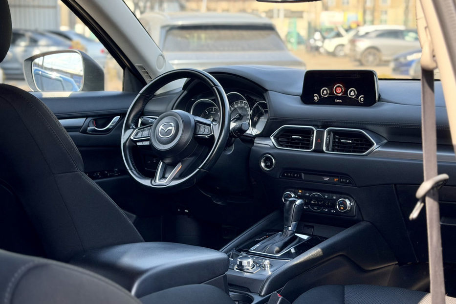 Продам Mazda CX-5 2.2D AT (175 к.с.) 4WD 2018 года в Киеве