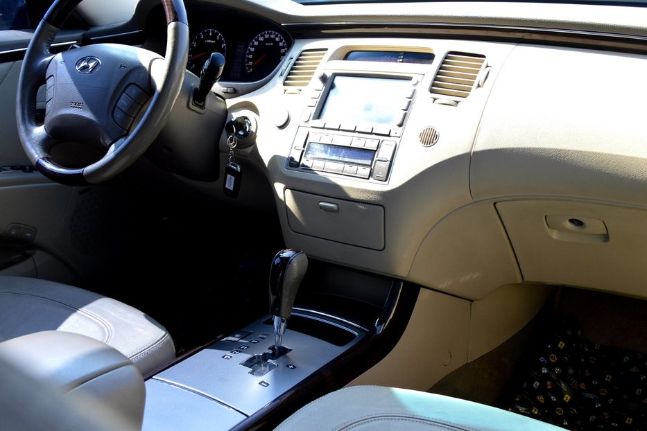 Продам Hyundai Azera 2008 года в Одессе