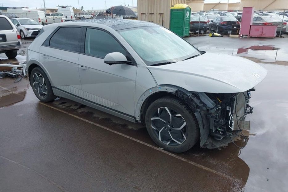 Продам Hyundai Ioniq Limited 2023 года в Львове