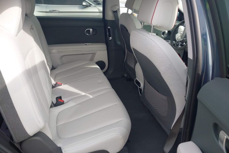 Продам Hyundai Ioniq SEL 2023 года в Львове