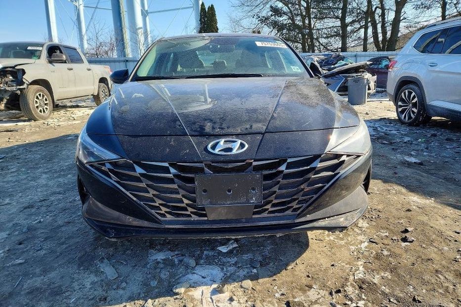 Продам Hyundai Elantra 2022 года в Львове