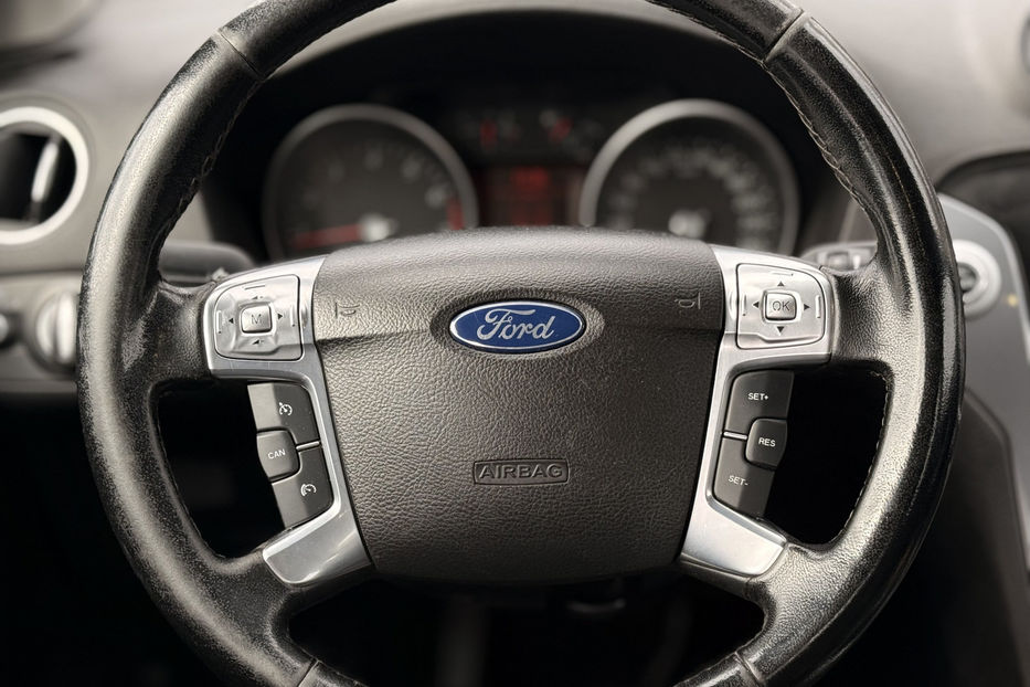 Продам Ford Mondeo 1.6 MT (160 к.с.) 2012 года в Киеве