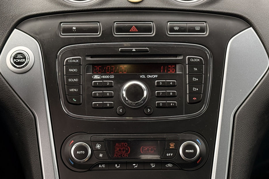 Продам Ford Mondeo 1.6 MT (160 к.с.) 2012 года в Киеве