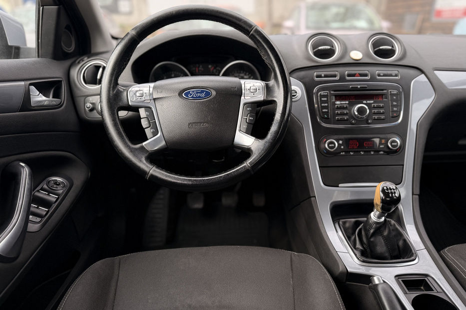 Продам Ford Mondeo 1.6 MT (160 к.с.) 2012 года в Киеве