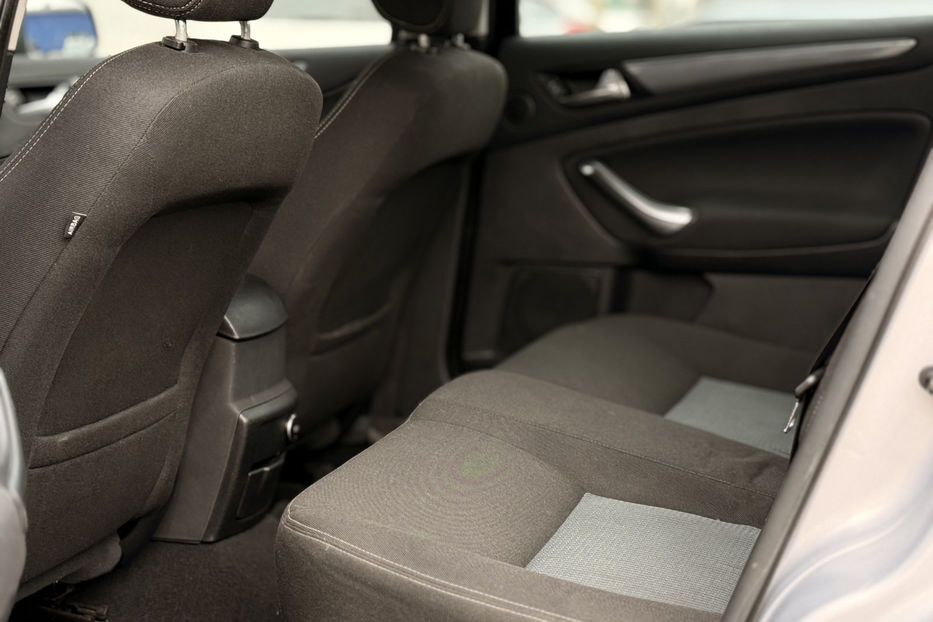 Продам Ford Mondeo 1.6 MT (160 к.с.) 2012 года в Киеве