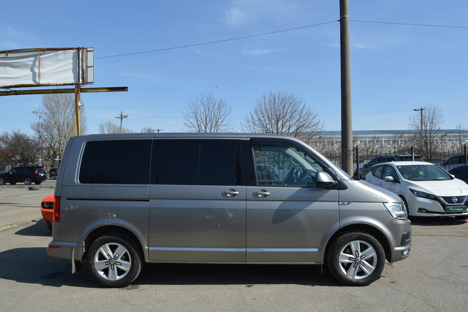 Продам Volkswagen Multivan Highline 2017 года в Одессе
