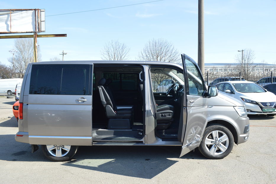 Продам Volkswagen Multivan Highline 2017 года в Одессе